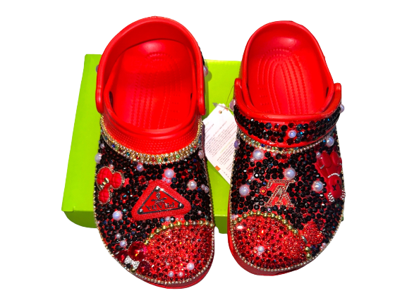 Piping_Hawt_crocs-removebg-preview